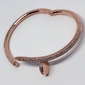 Nail bracelet